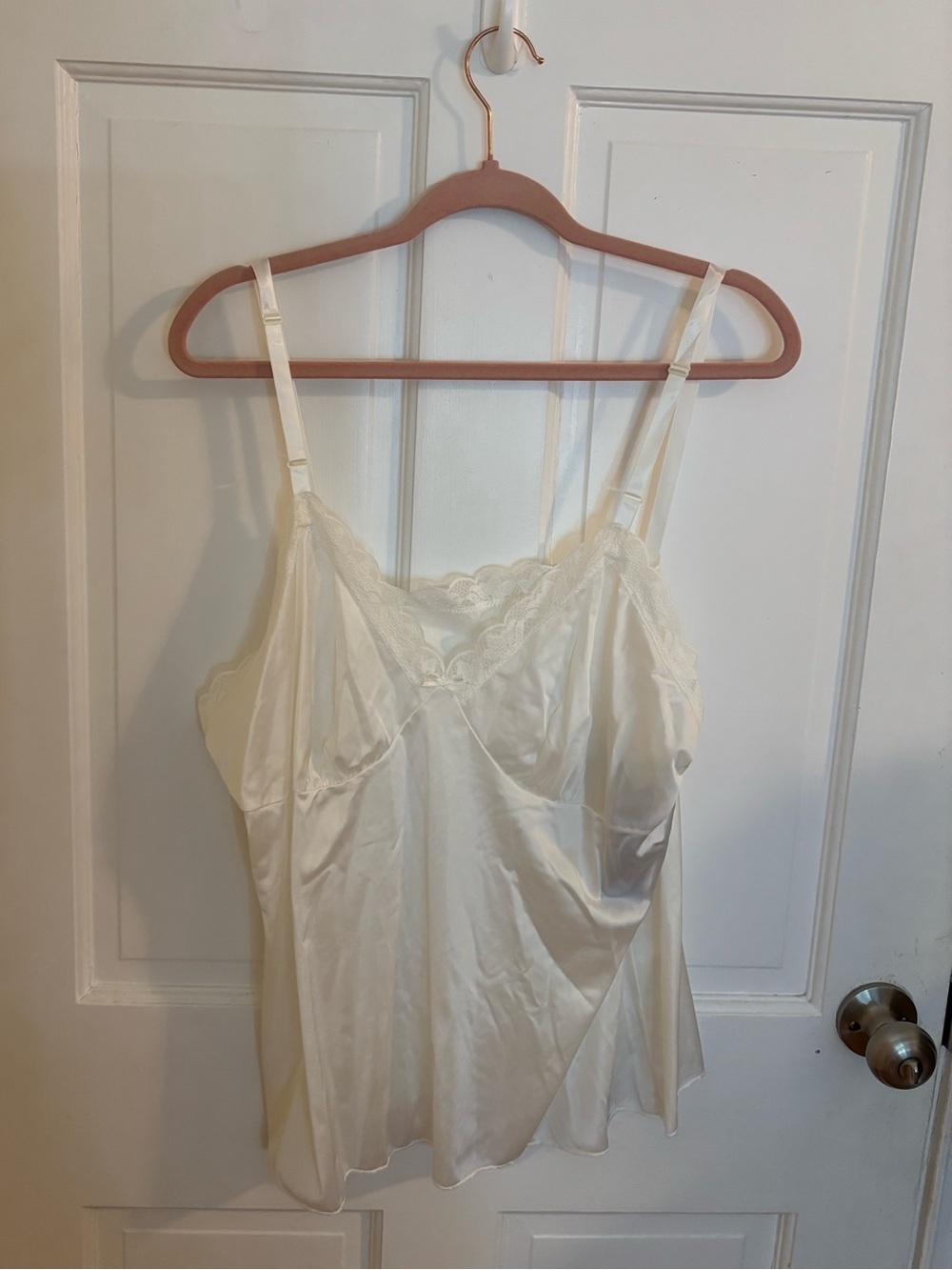 Vintage Lorraine Classic Lace-Trim Satin Camisole - Soft White Size 46